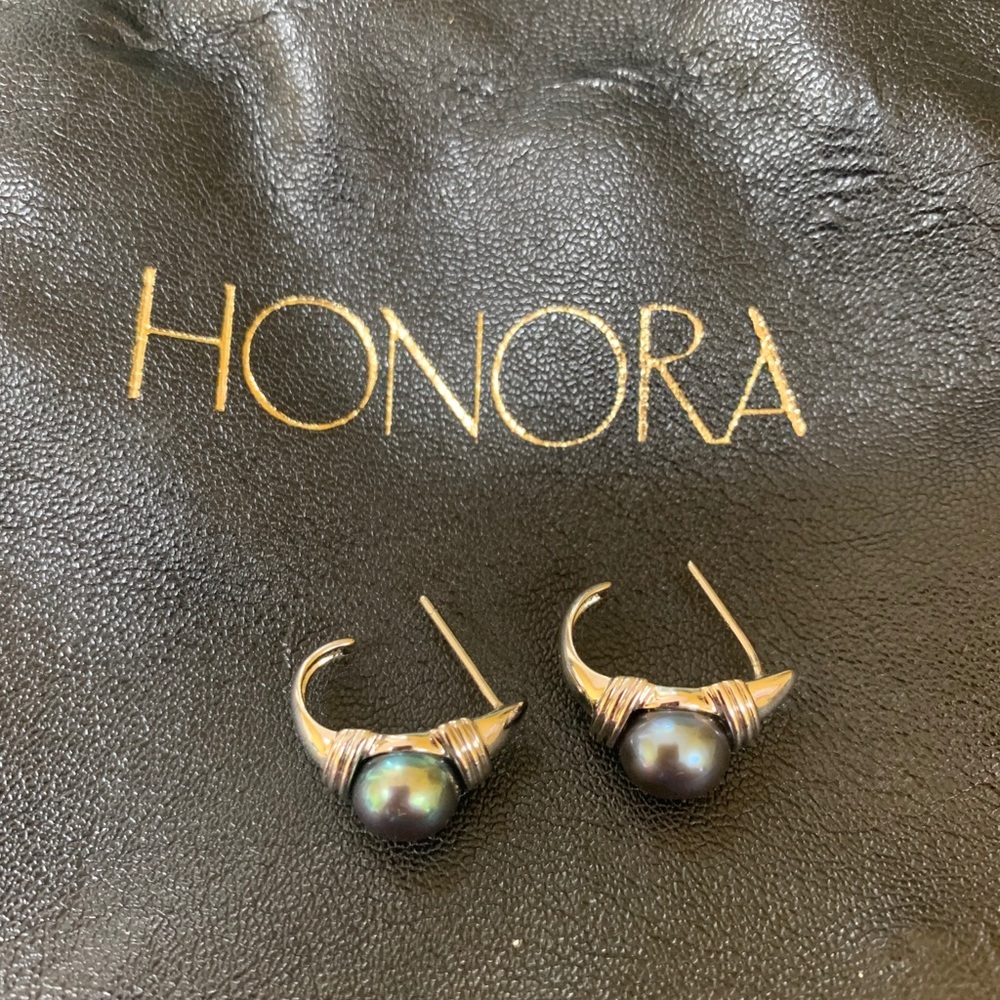 Honors Pearl Earrings Genuine